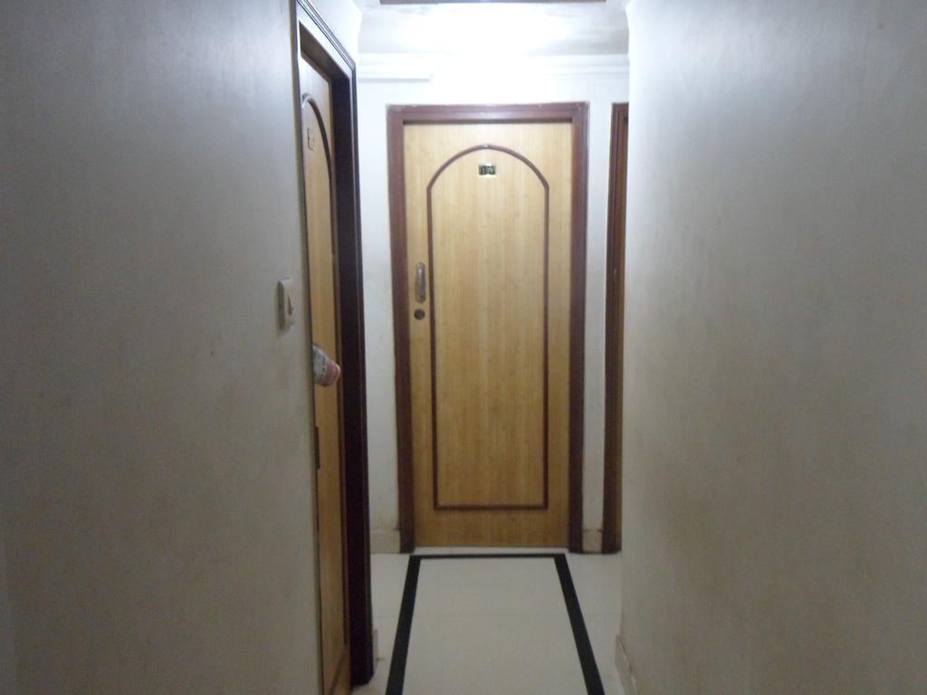 Hotel Happyland Mumbai Ngoại thất bức ảnh