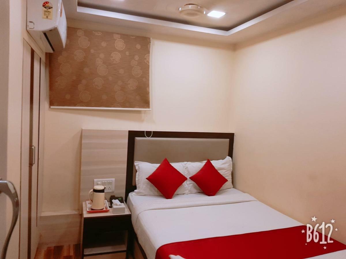 Hotel Happyland Mumbai Ngoại thất bức ảnh