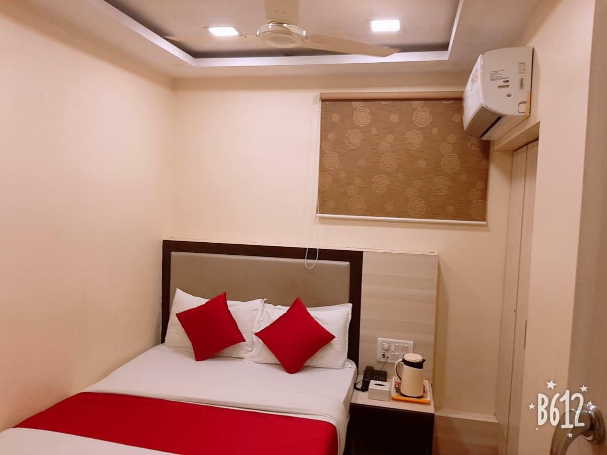 Hotel Happyland Mumbai Ngoại thất bức ảnh