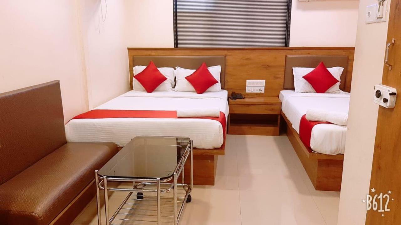 Hotel Happyland Mumbai Ngoại thất bức ảnh