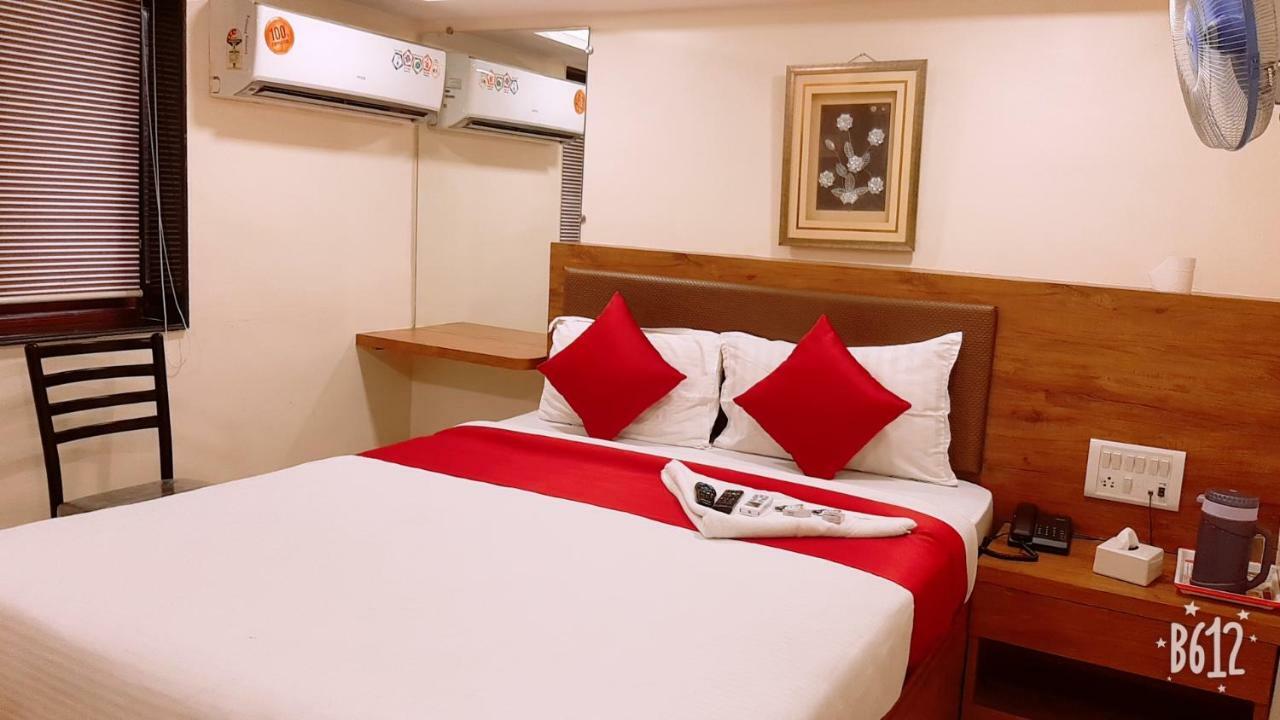 Hotel Happyland Mumbai Ngoại thất bức ảnh