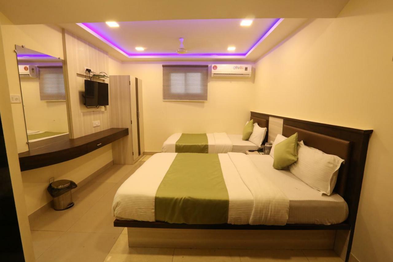 Hotel Happyland Mumbai Ngoại thất bức ảnh