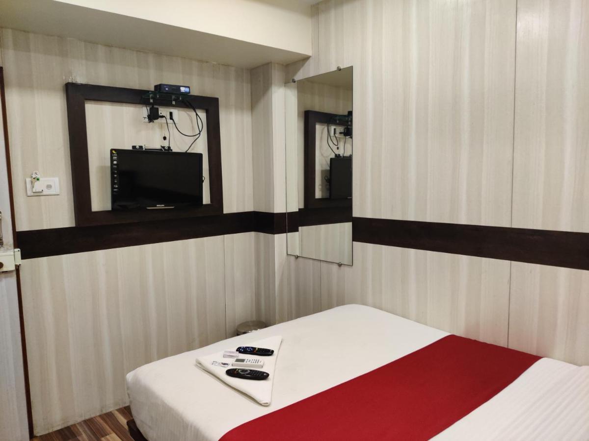 Hotel Happyland Mumbai Ngoại thất bức ảnh