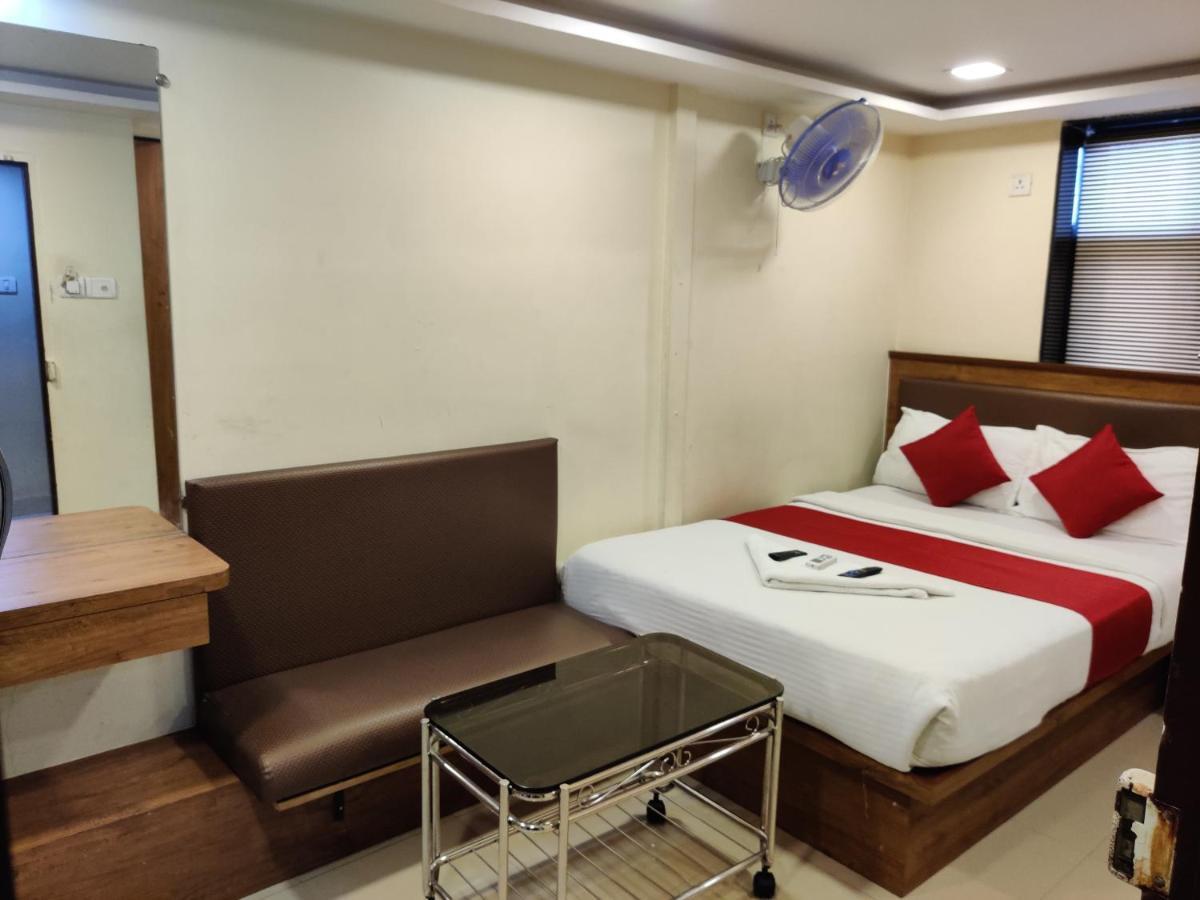 Hotel Happyland Mumbai Ngoại thất bức ảnh