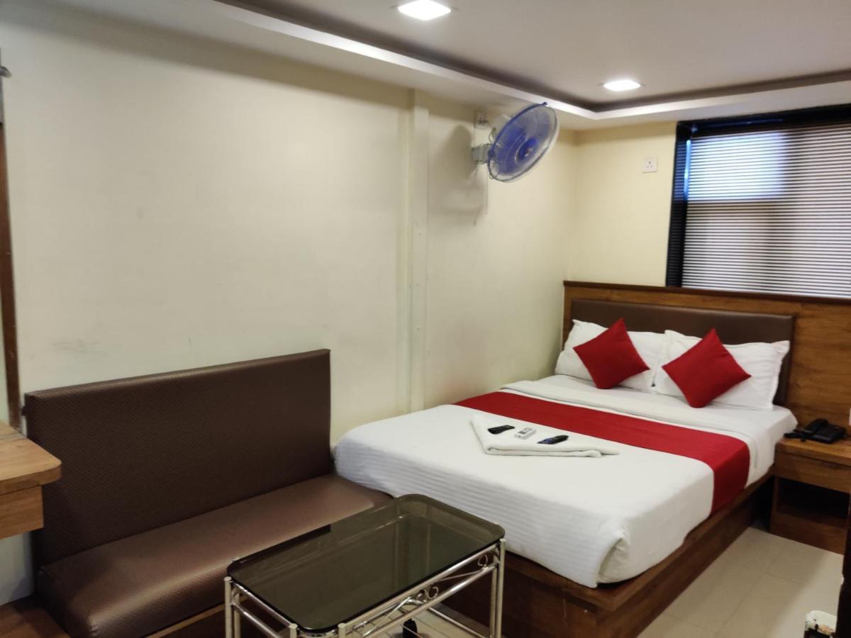 Hotel Happyland Mumbai Ngoại thất bức ảnh